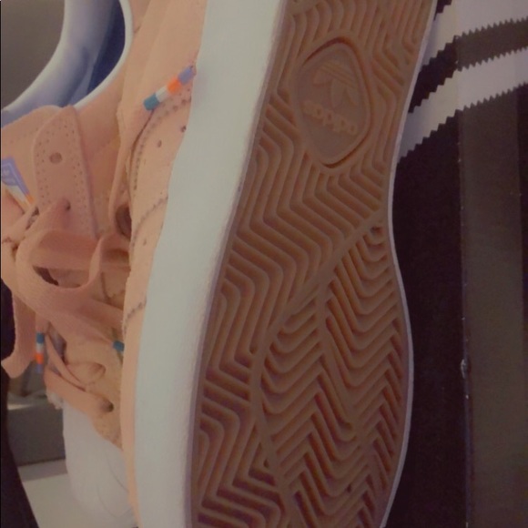 Adidas Superstar pink and white - Picture 3 of 4